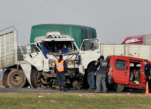 Las Flores: al menos 11 muertos y 21 heridos en un accidente en la ruta 3