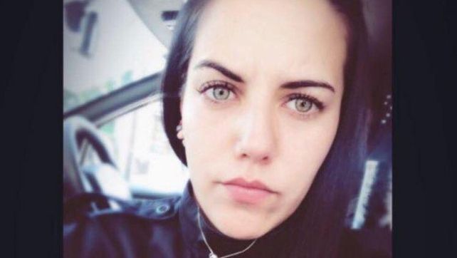 Matan a tiros a una policía y su pareja trata de suicidarse