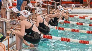 Unión de Santa Fe organizó con éxito el Torneo Primavera 2014 de natación.