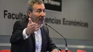 Vila: La velocidad de los medios digitales es voraz, pero no implica la desaparición de los gráficos