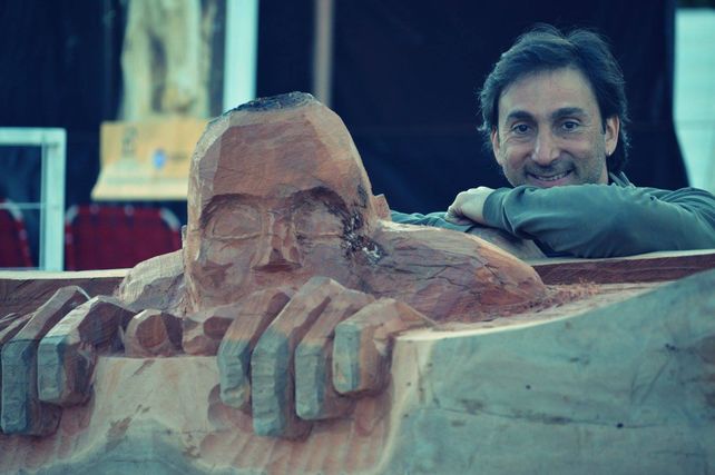 Seguí embelleció aún más su paseo con esculturas creadas en tiempo real