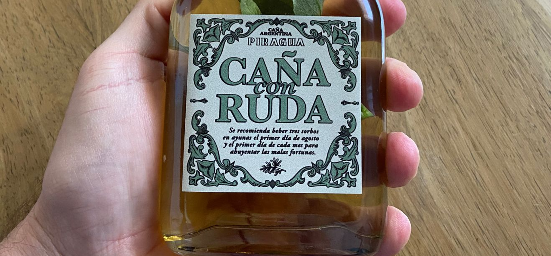 Primero Piragua: el regreso de la caña con ruda con sello rosarino