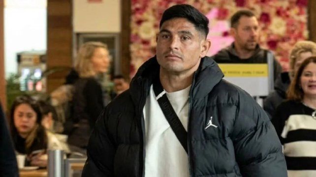 Maxi Salas dejó River sin brindar declaraciones y viajó para sumarse a Independiente Rivadavia