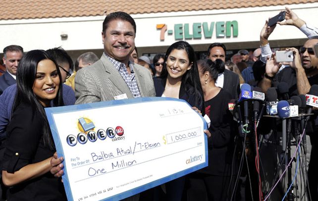 Powerball gigante. Balbir Atwall