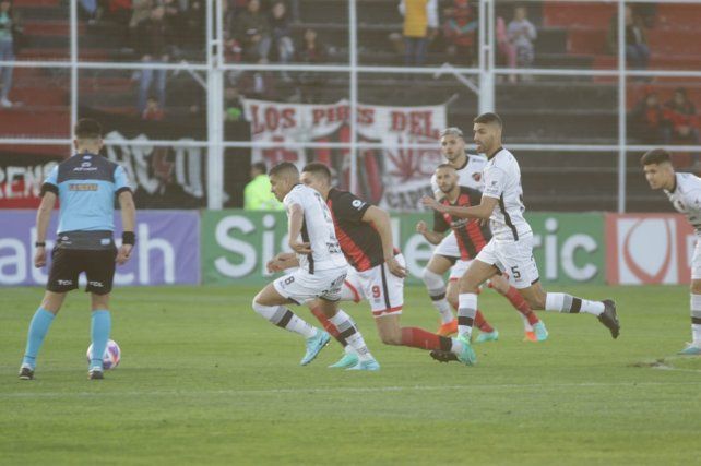 Patronato juega en el Grella.