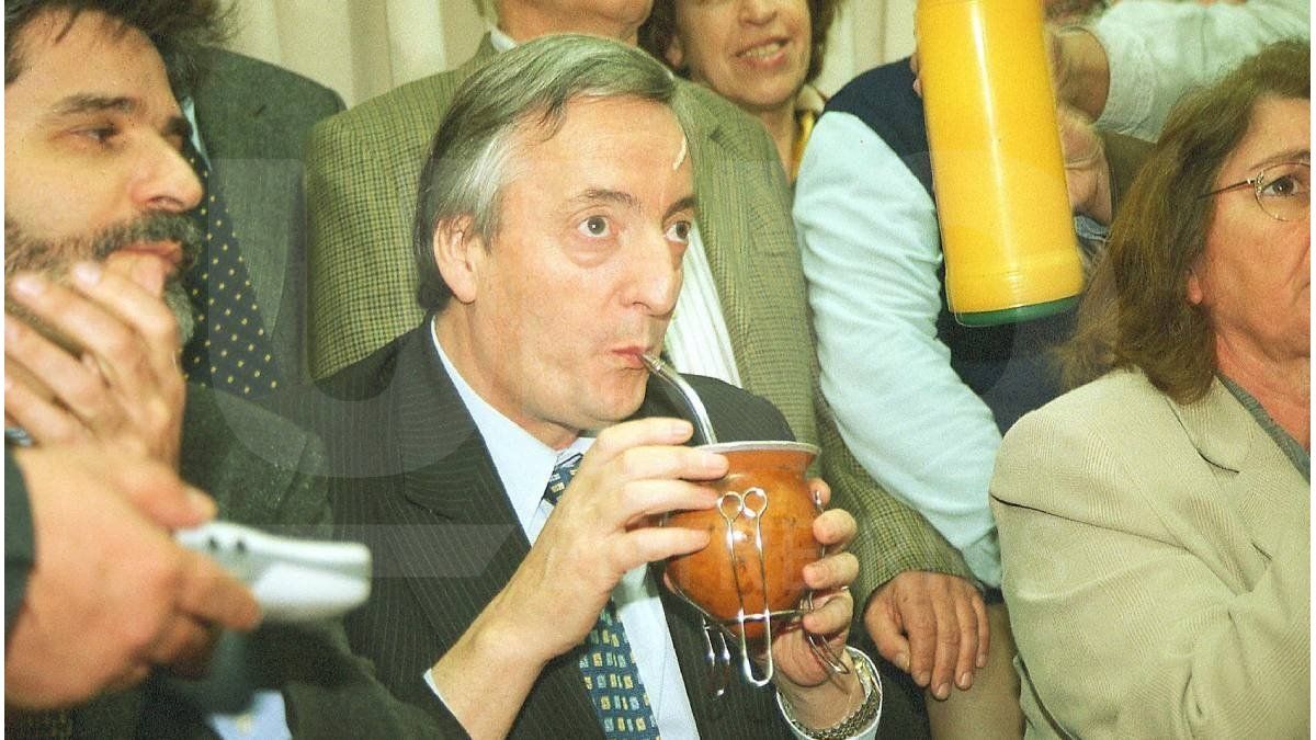 Recordarán el día que Néstor Kirchner llegó a Entre Ríos en 2003 y destrabó el conflicto docente