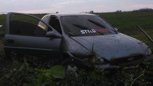 Un auto despistó en Villa Fontana.