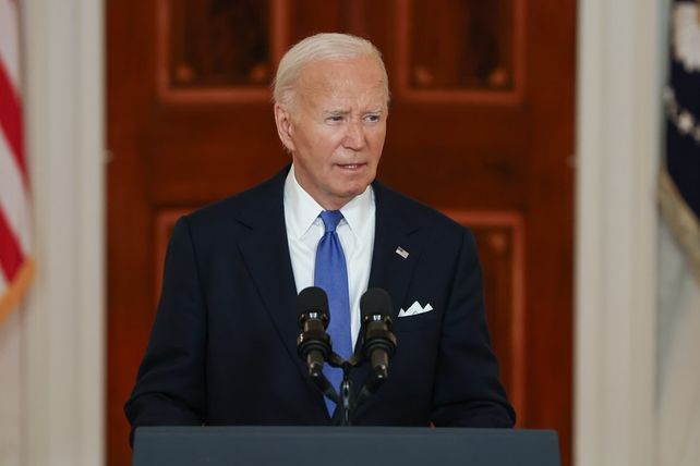 Tras el debate, Donald Trump amplía 49% a 43% su ventaja sobre Joe Biden