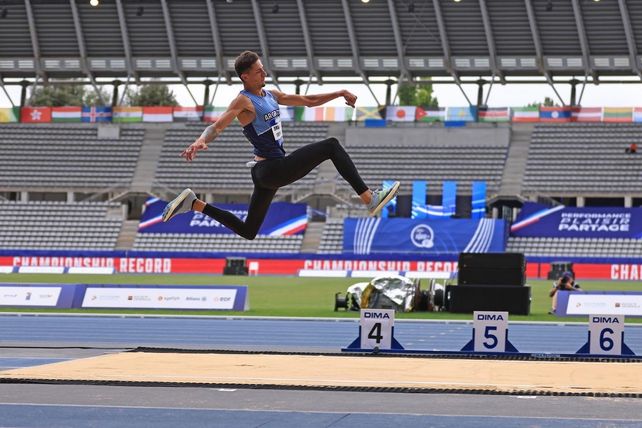 El rosarino Brian Impellizzeri es campeón en el Campeonato Mundial Paralímpico de Atletismo en salto en largo
