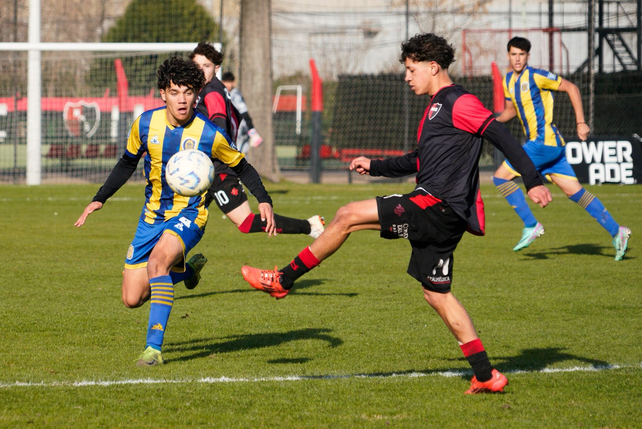 Newells y Central están viviendo una jornada a pleno en los clásicos en inferiores de AFA.