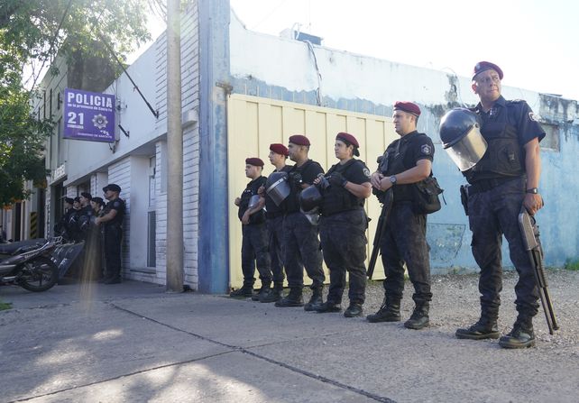 Los efectivos rodearon la seccional y pudieron recapturar nueve de los 25 prófugos