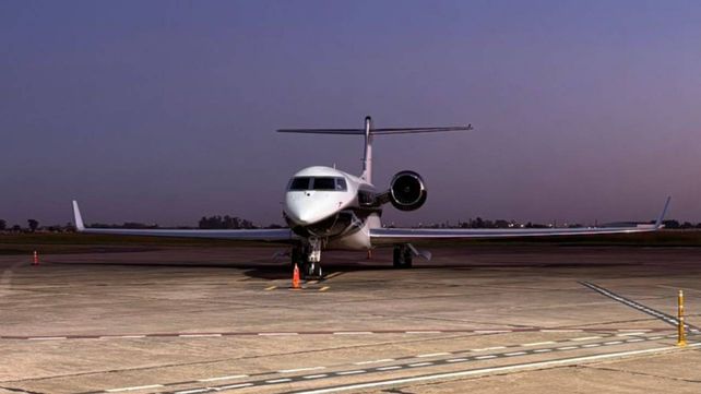 El avión estadounidense estuvo demorado en Santa Fe durante 48 horas