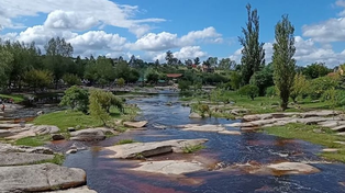 El balneario de Cabalango, un oasis atractivo. Desgraciadamente resultó una trampa mortal para la niña que se ahogó en sus piletones naturales.&nbsp;