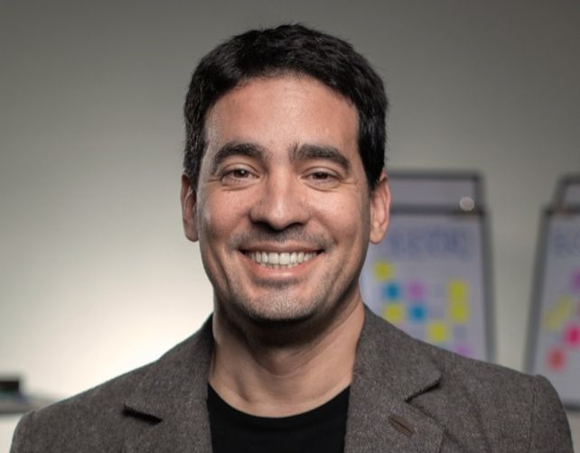 El economista&nbsp;Adrián Ravier&nbsp;será el nuevo vocero presidencial.