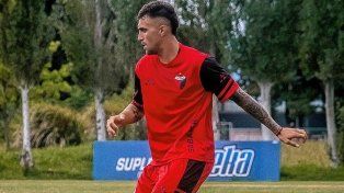 Brian Negro durante un entrenamiento en el predio de Colón