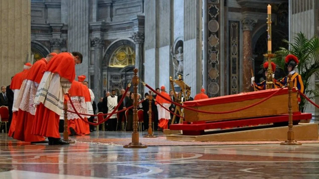 El féretro del Papa Francisco en la Basílica de San Pedro.&nbsp;