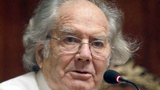 Desvalijan la casa del Nobel de la Paz Pérez Esquivel en Mar del Plata