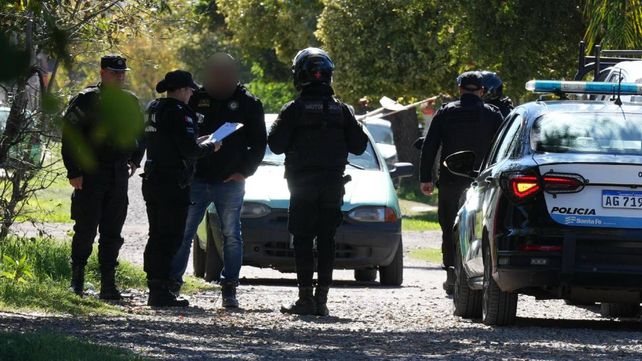 El padre del menor recibió la notificación por la amenaza a una escuela de Santa Fe