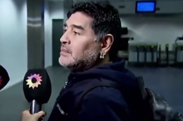 Maradona llamó a un programa de televisión para insultar a un periodista en vivo