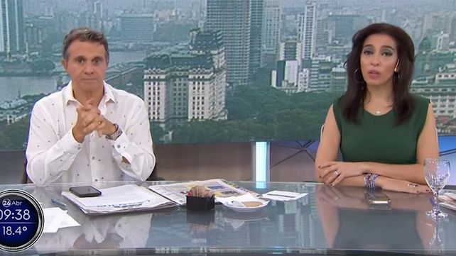 Sergio Lapegüe y Roxy Vázquez leían las noticias del día cuando vieron un insólito exabrupto sobre la caída de Boca este jueves.