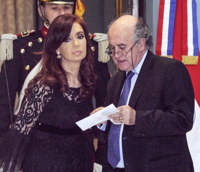 Escuchas. Un diálogo privado entre la ex presidenta y el ex jefe de la AFI