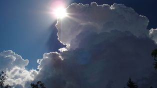 Las tormentas solares inciden realmente en la formación de las nubes