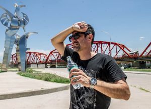 Alerta rojo en Mendoza, naranja para siete provincias y más de 40 grados en Santiago del Estero