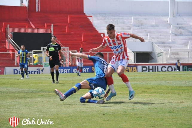 El volante de Unión Kevin Zenón sueña con debutar en Primera.