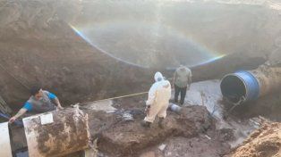 La Municipalidad de Paraná repara otra vez un caño maestro de agua potable