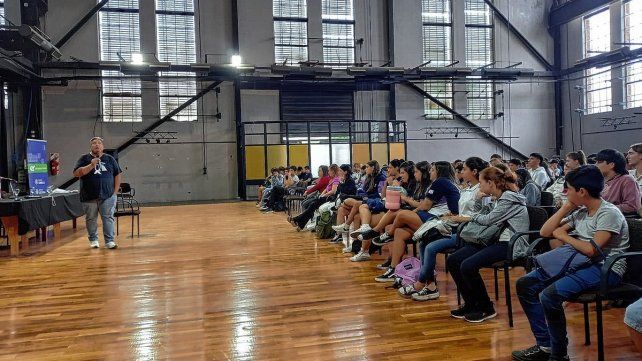 Gastón Mena: Sigo en la búsqueda. A veces imagino cómo sería el encuentro