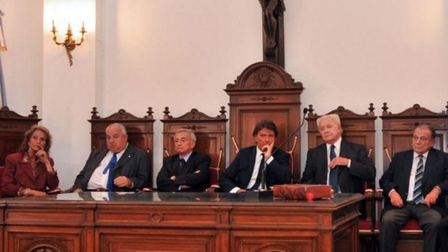La Corte Suprema definió dar lugar a la presentación hecha por el procurador de la Corte