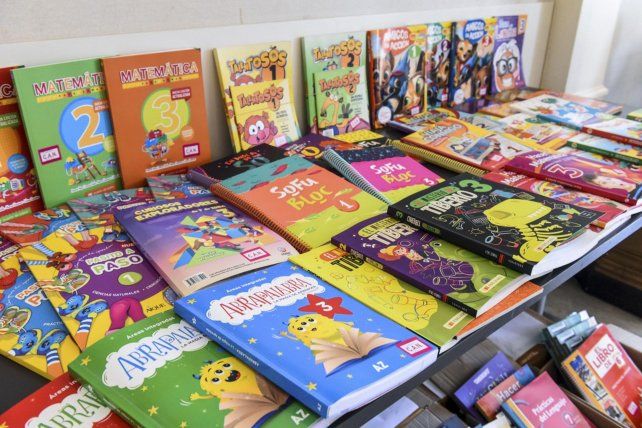 La inversión en materiales de estudio es uno de los ejes del Plan Provincial de Alfabetización.