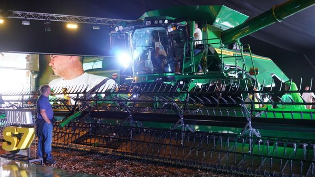 La agricultura digital orienta la oferta de semillas y maquinaria agrícola