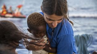 Italia aloja a 46 migrantes que llegaron a Lampedusa
