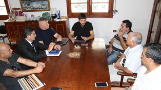 Un auto adaptado y cobro ágil, las propuestas para combatir la inseguridad en los taxis