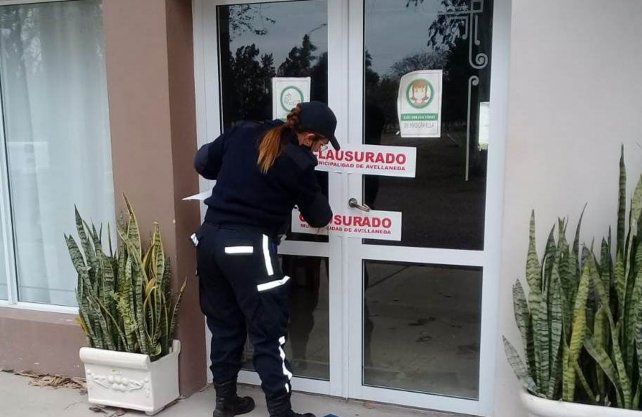 Multan a funcionario santafesino que fue a un cumpleaños y se contagió coronavirus