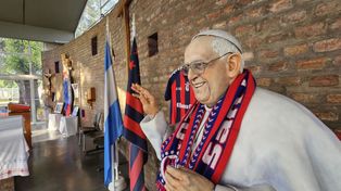 El Papa Francisco, en la capilla Lorenzo Massa, dentro de la Ciudad Deportiva de San Lorenzo. Será recordado como nunca en el partido ante Rosario Central.