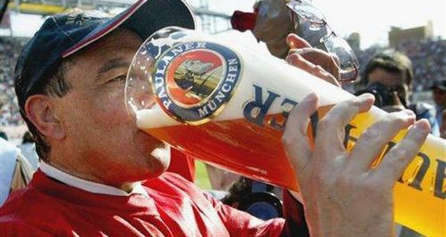 Tomarse una cerveza despu&eacute;s de un picado ser&iacute;a bueno para recuperar el estado f&iacute;sico
