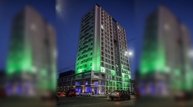 Pilay inauguró dos nuevos edificios en Santa Fe