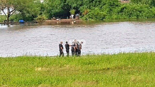 Hallaron el cuerpo de un hombre que se arrojó a las aguas del río Salado a refrescarse y se ahogó