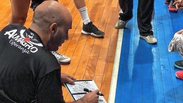 Maximiliano Barisio será el DT de Almagro en categoría Mayores rama femenina.