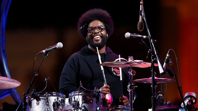 El baterista de Jimmy Fallon dirigirá un live action de Los Aristogatos