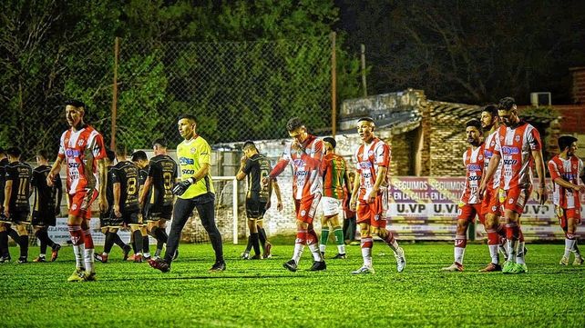 Atlético Paraná cierra el domingo por el Federal A