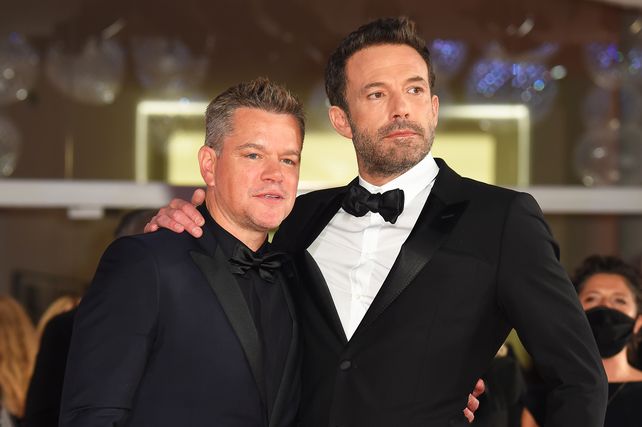Affleck y Damon se hicieron amigos en la escuela secundaria y colaboraron como guionistas del hit independiente de 1997 “En busca del destino”.