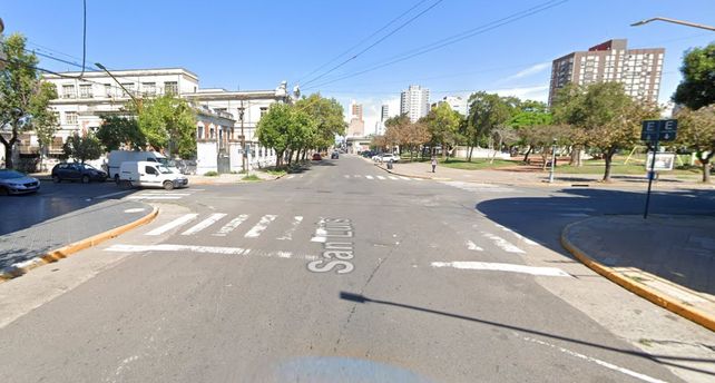 El colmo: un hombre vestido de policía engañó a una joven y le robó su bicicleta y $50 mil en el centro santafesino