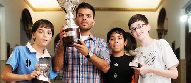 Campeones. Luppi