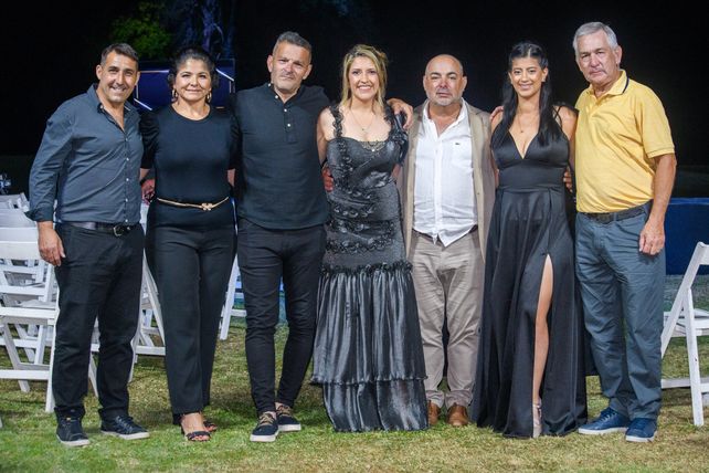Beco Cassinerio, Luisa Gerez, Luciano Raffaeli, Anibal Ferrari, Brenda Vera, César Perguer