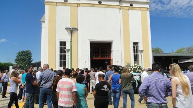 El pueblo de Villa del Rosario despidió los restos de Baldezari