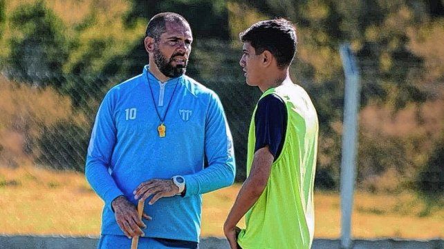 Matías Minich descendió con el Decano en 2022 y ahora quiere devolverlo al Federal A.