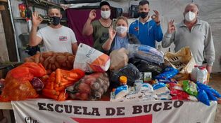 La escuela de buceo de Concepción del Uruguay realizó una jornada solidaria.&nbsp;